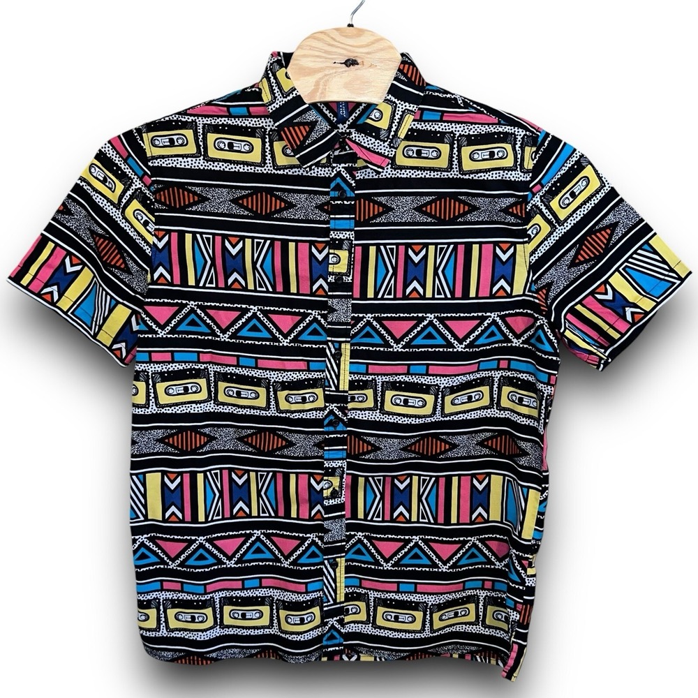 H&M Divided L cassette culture World Beat button-front 90s Y2K Hawaiian shirt‎